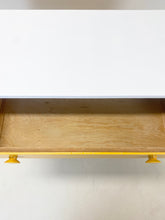 Afbeelding in Gallery-weergave laden, Gerestylde Ladekast, Geel/Wit