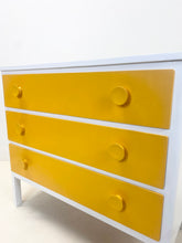 Afbeelding in Gallery-weergave laden, Gerestylde Ladekast, Geel/Wit