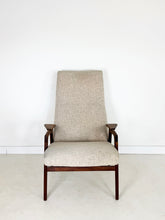 Load image into Gallery viewer, Leunstoel Ruster door Yngve Ekström voor Pastoe