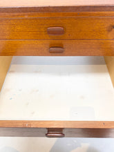 Afbeelding in Gallery-weergave laden, Ulferts Tibro Teak Ladekast