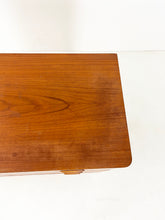 Afbeelding in Gallery-weergave laden, Zweedse Teak Ladekast
