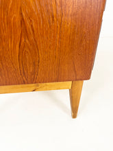 Afbeelding in Gallery-weergave laden, Zweedse Teak Ladekast