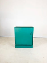 Load image into Gallery viewer, Smalle Vintage Kastje