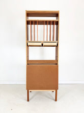 Afbeelding in Gallery-weergave laden, Vintage Wandkast / Platenkast 'Variett', Bertil Fridhagen voor Bodafors