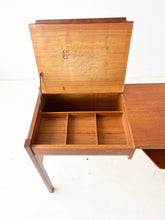 Afbeelding in Gallery-weergave laden, Teak Kaptafel / Bureautje