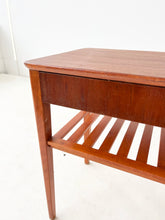 Afbeelding in Gallery-weergave laden, Vintage Nachtkastje