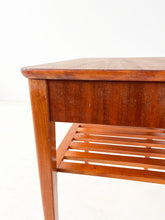 Afbeelding in Gallery-weergave laden, Vintage Nachtkastje