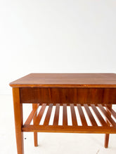 Afbeelding in Gallery-weergave laden, Vintage Nachtkastje