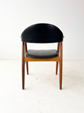 Afbeelding in Gallery-weergave laden, Black Leather Chair