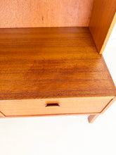 Afbeelding in Gallery-weergave laden, Vintage Boekenkast uit Zweden