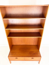 Afbeelding in Gallery-weergave laden, Vintage Boekenkast uit Zweden