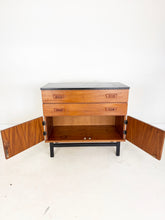 Afbeelding in Gallery-weergave laden, Vintage Teak Commode