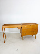 Afbeelding in Gallery-weergave laden, Vintage Kaptafel / Ladekast combi