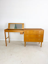 Afbeelding in Gallery-weergave laden, Vintage Kaptafel / Ladekast combi