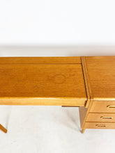 Afbeelding in Gallery-weergave laden, Vintage Kaptafel / Ladekast combi