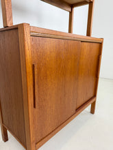 Afbeelding in Gallery-weergave laden, Hoge Teak Boekenkast (1/2)