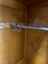 Load image into Gallery viewer, Art Deco Kledingkast, Camphor