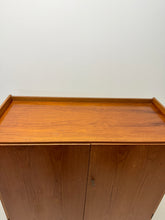 Afbeelding in Gallery-weergave laden, Scandinavische Teak Kast