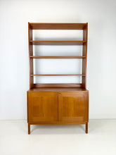 Afbeelding in Gallery-weergave laden, Teak Wandkast / Boekenkast uit Zweden