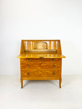 Afbeelding in Gallery-weergave laden, Vintage Berkenhout Secretaire