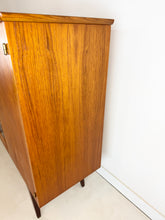 Afbeelding in Gallery-weergave laden, Vintage Highboard / Dressoir