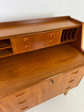 Afbeelding in Gallery-weergave laden, Vintage Secretaire uit Scandinavië