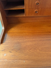 Afbeelding in Gallery-weergave laden, Vintage Secretaire uit Scandinavië