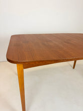 Afbeelding in Gallery-weergave laden, Vintage Teak Eettafel