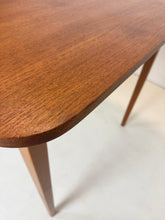 Afbeelding in Gallery-weergave laden, Vintage Teak Eettafel