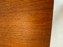 Afbeelding in Gallery-weergave laden, Vintage Teak Eettafel