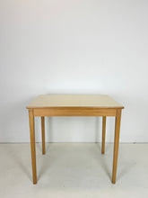 Afbeelding in Gallery-weergave laden, Kleine Edsbyverken Tafel