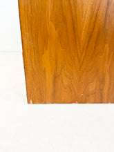 Afbeelding in Gallery-weergave laden, Low Vintage Standing Cabinet