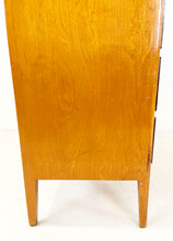 Afbeelding in Gallery-weergave laden, Opgeknapt Vintage Ladekastje