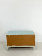 Afbeelding in Gallery-weergave laden, Lage Vintage Ladekast