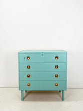 Afbeelding in Gallery-weergave laden, Hoge Ladekast, Svensk Möbelindustri