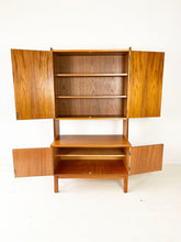 Afbeelding in Gallery-weergave laden, Teak Opbergkast