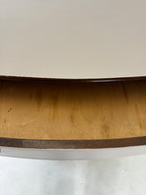 Load image into Gallery viewer, Opgeknapte Hoge Ladekast