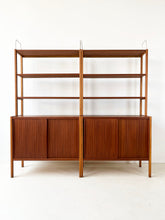 Afbeelding in Gallery-weergave laden, Bodafors Teak Boekenkast (sold separately)
