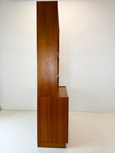 Load image into Gallery viewer, Teak Boekenkast uit Zweden (2/2)
