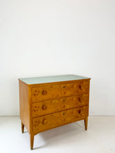 Afbeelding in Gallery-weergave laden, Opgeknapte Vintage Ladekast uit Zweden