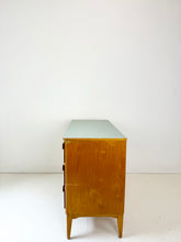 Afbeelding in Gallery-weergave laden, Opgeknapte Vintage Ladekast uit Zweden