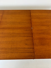 Load image into Gallery viewer, Teak Tafel, Uitschuifbaar