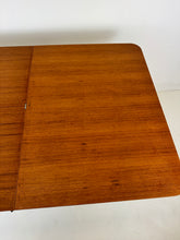 Load image into Gallery viewer, Teak Tafel, Uitschuifbaar