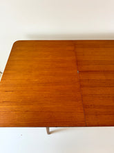 Load image into Gallery viewer, Teak Tafel, Uitschuifbaar