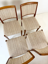 Load image into Gallery viewer, Teak Stoelen (set van 4)