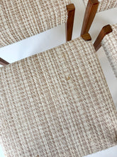 Load image into Gallery viewer, Teak Stoelen (set van 4)