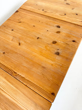 Load image into Gallery viewer, Karin Mobring Hangoortafel (jaren 70)