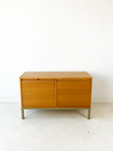 Afbeelding in Gallery-weergave laden, Vintage Archiefkast