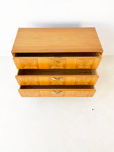 Afbeelding in Gallery-weergave laden, Vintage Ladekast uit Zweden
