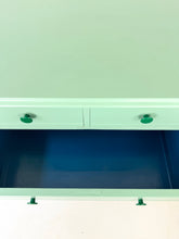 Afbeelding in Gallery-weergave laden, Opgeknapte Vintage Commode / Ladekast